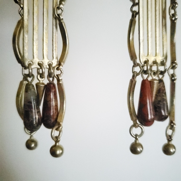 Vintage 30's 40's Clip Art Deco Gold Tone Earrings - Picture 5 of 5